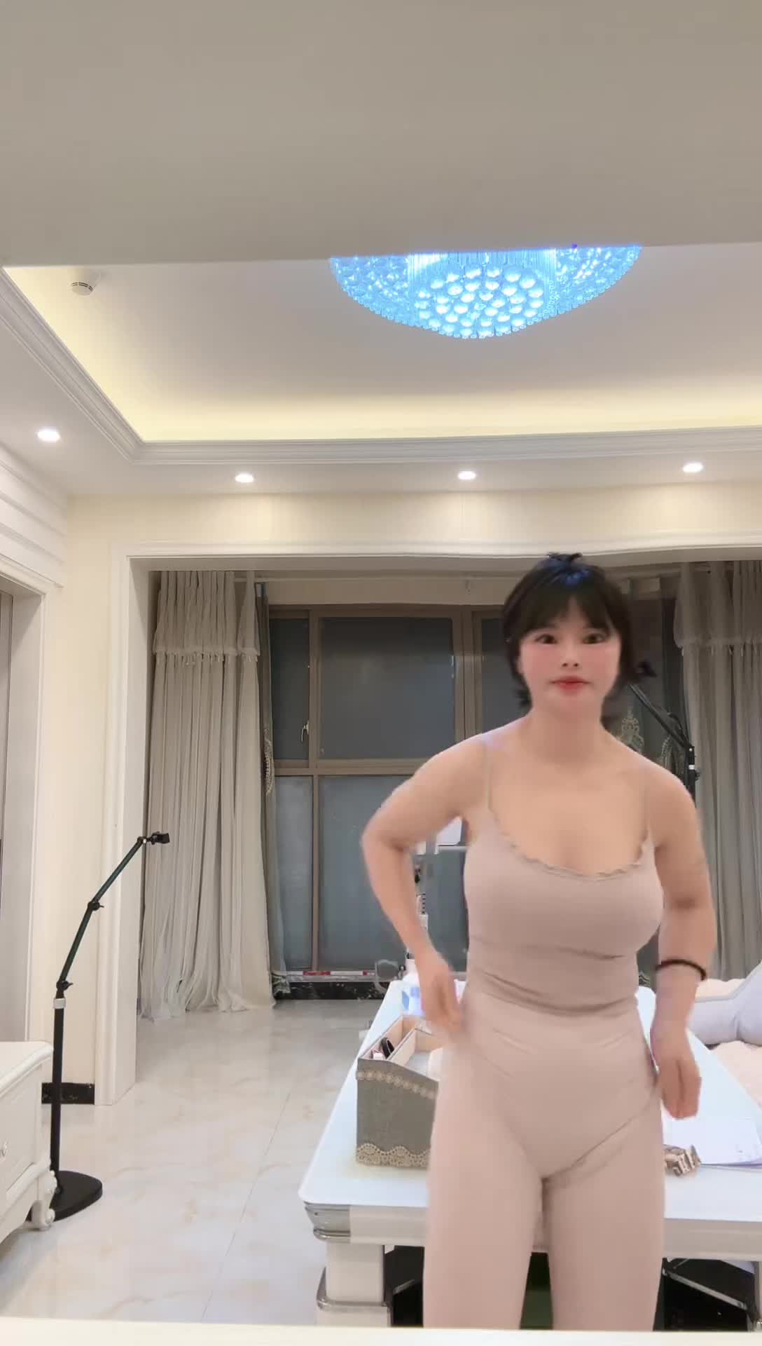 一口一个喜羊羊_2025-02-05_23-31-40_017