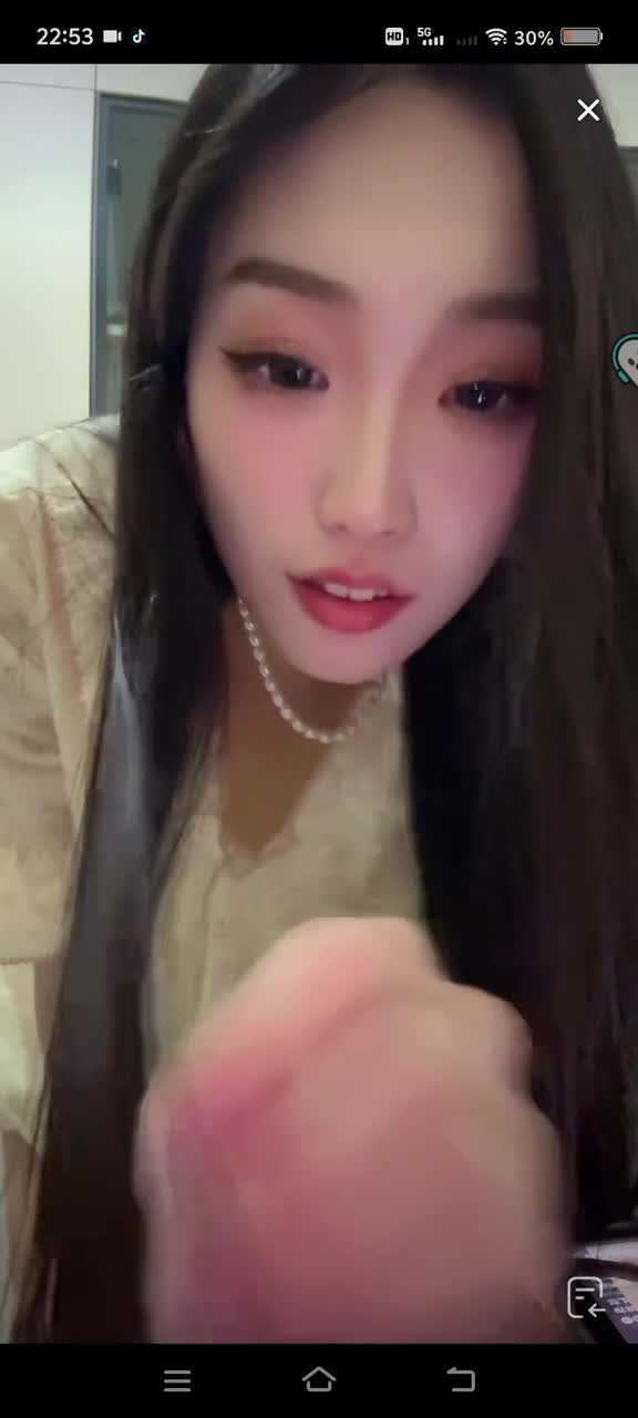 看看你的耳钉.MP4
