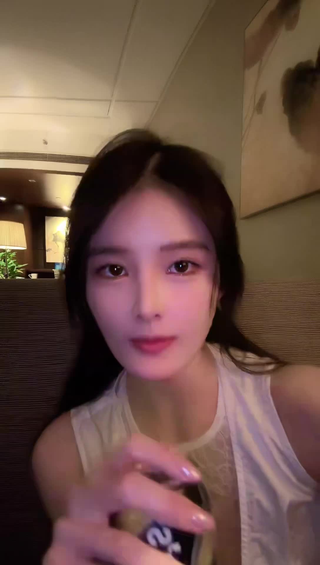 布琳__2025-02-04_21-55-59_016