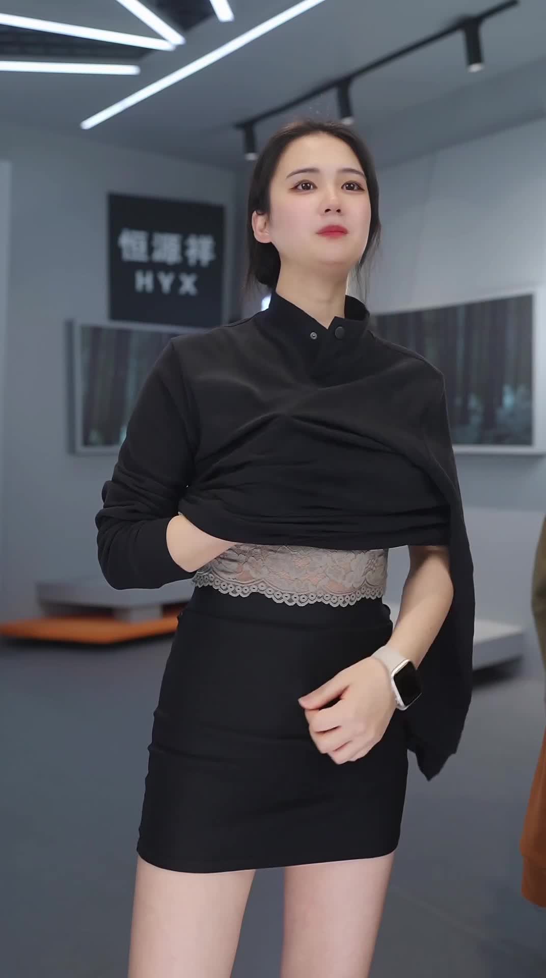 买衣服 就去恒源祥 运动服 质量好太白了 (1).MP4