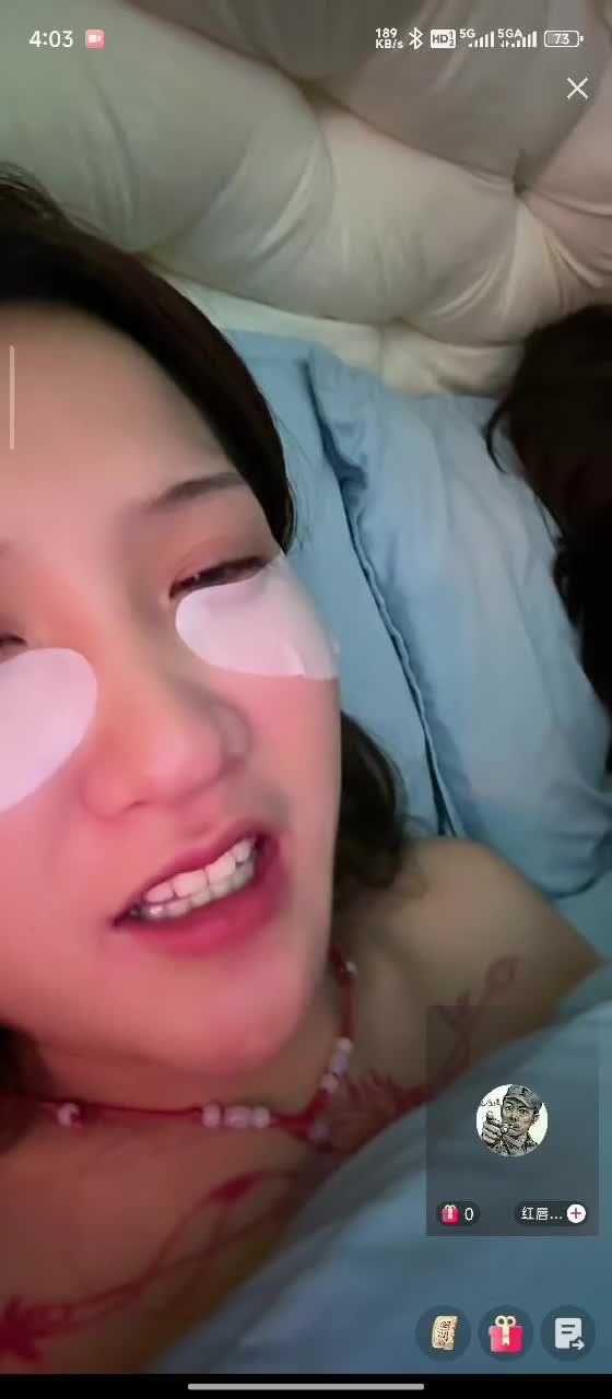 主播 花儿漏奶2