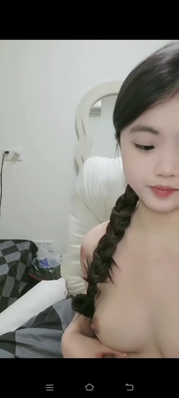 奶白辫子长