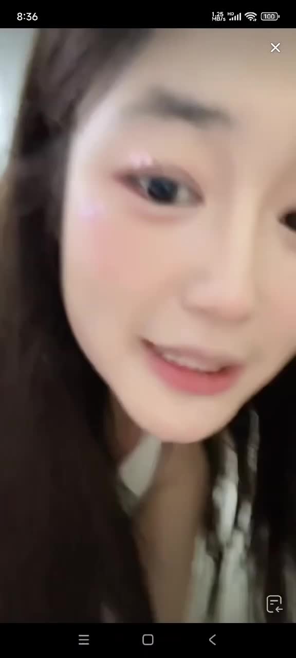 粉嫩小笼包