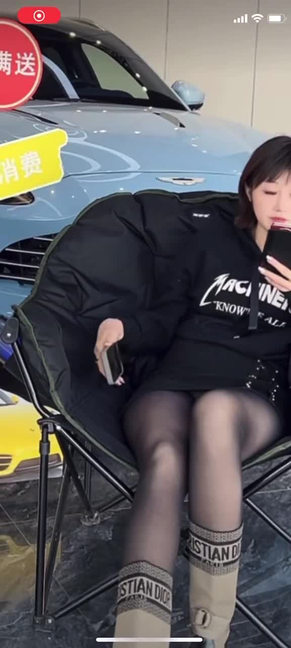 车模直播走光 (6).MP4