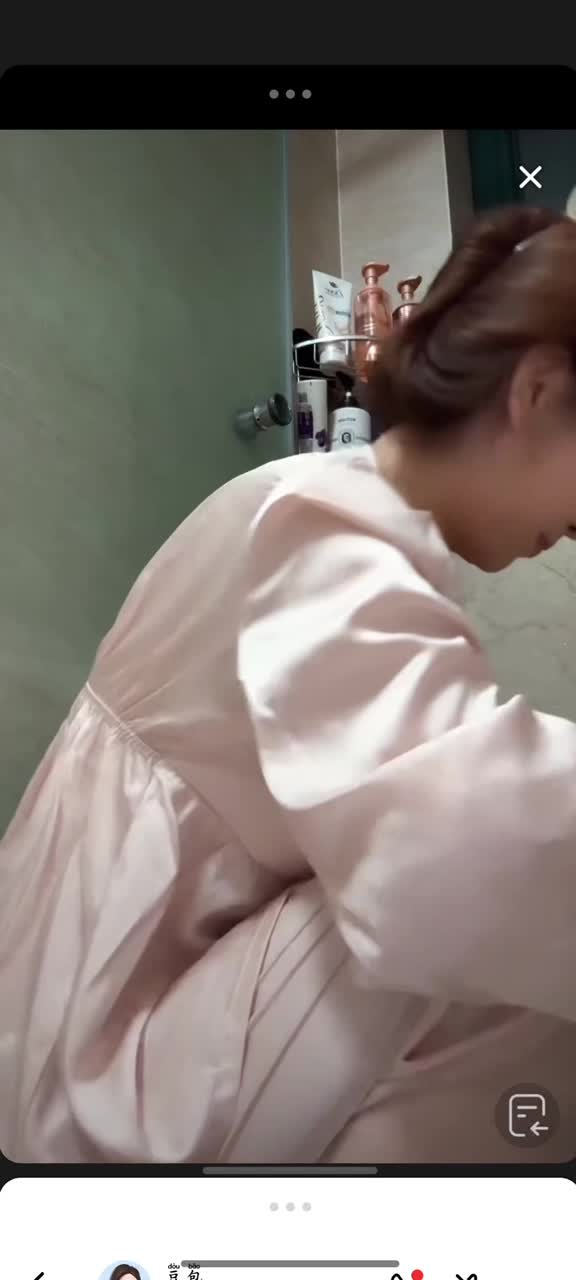 五月精选走光视频 (3).MP4