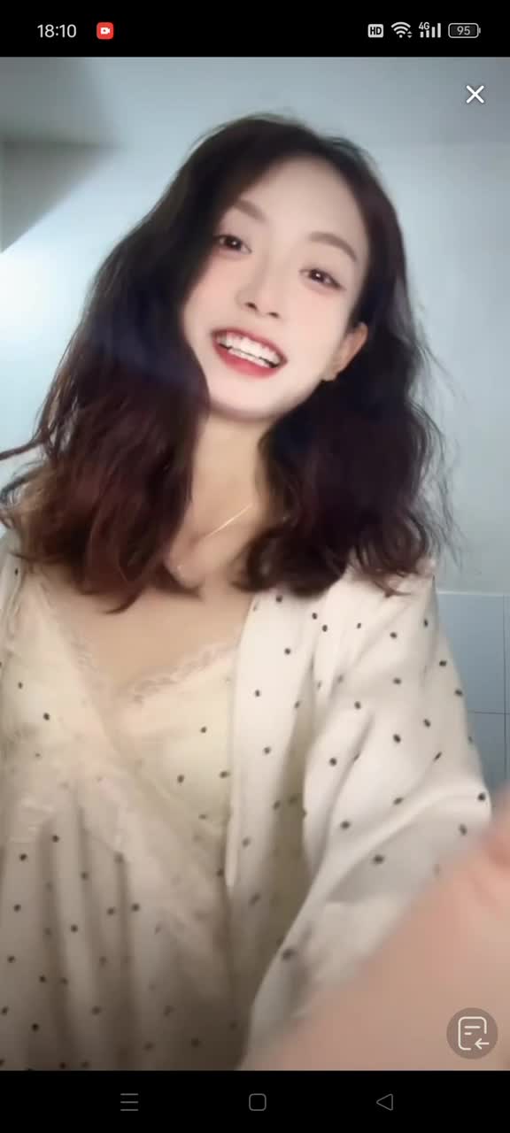 五月精选抖音快手走光视频 (30).MP4