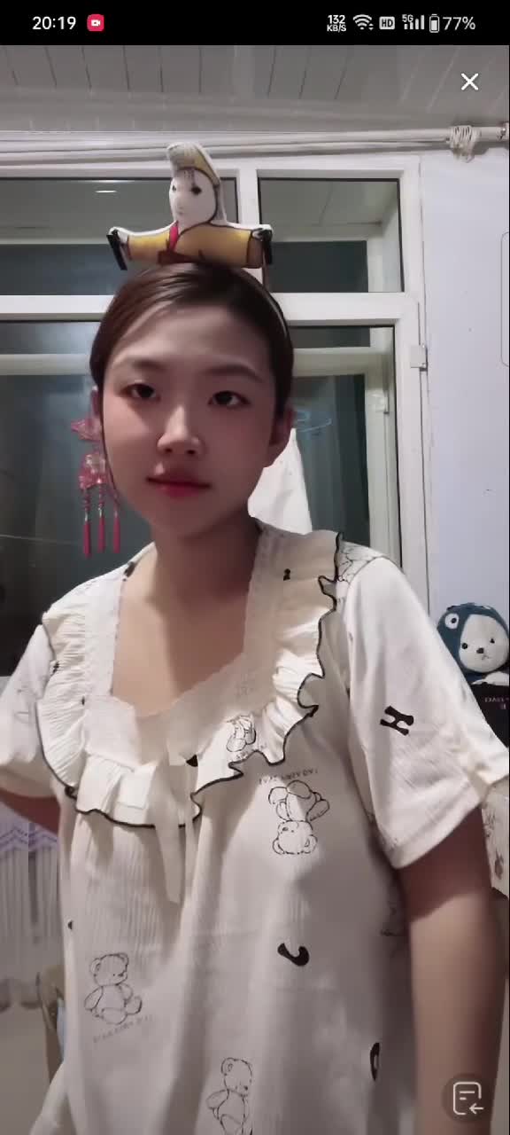 五月精选抖音快手走光视频 (32).MP4