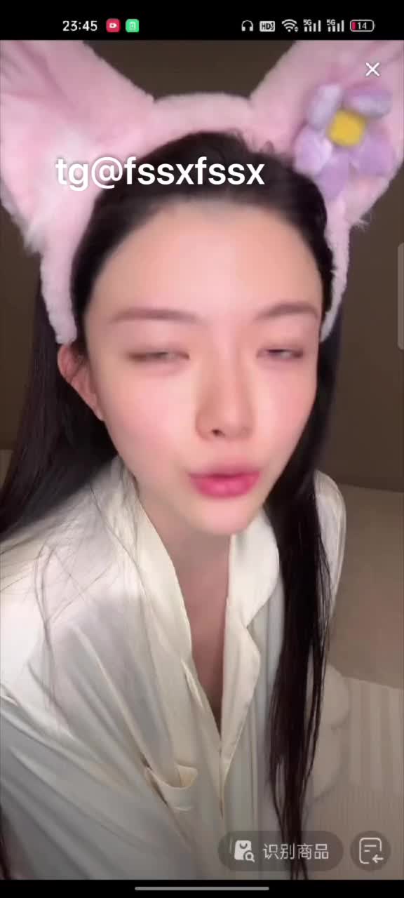 抖音小洋崽走光漏点3.MP4