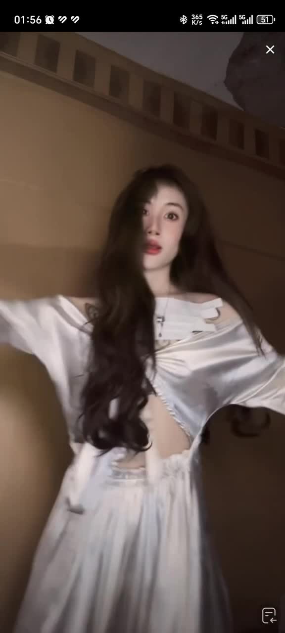 七月抖音快手走光免费视频 (8).MP4