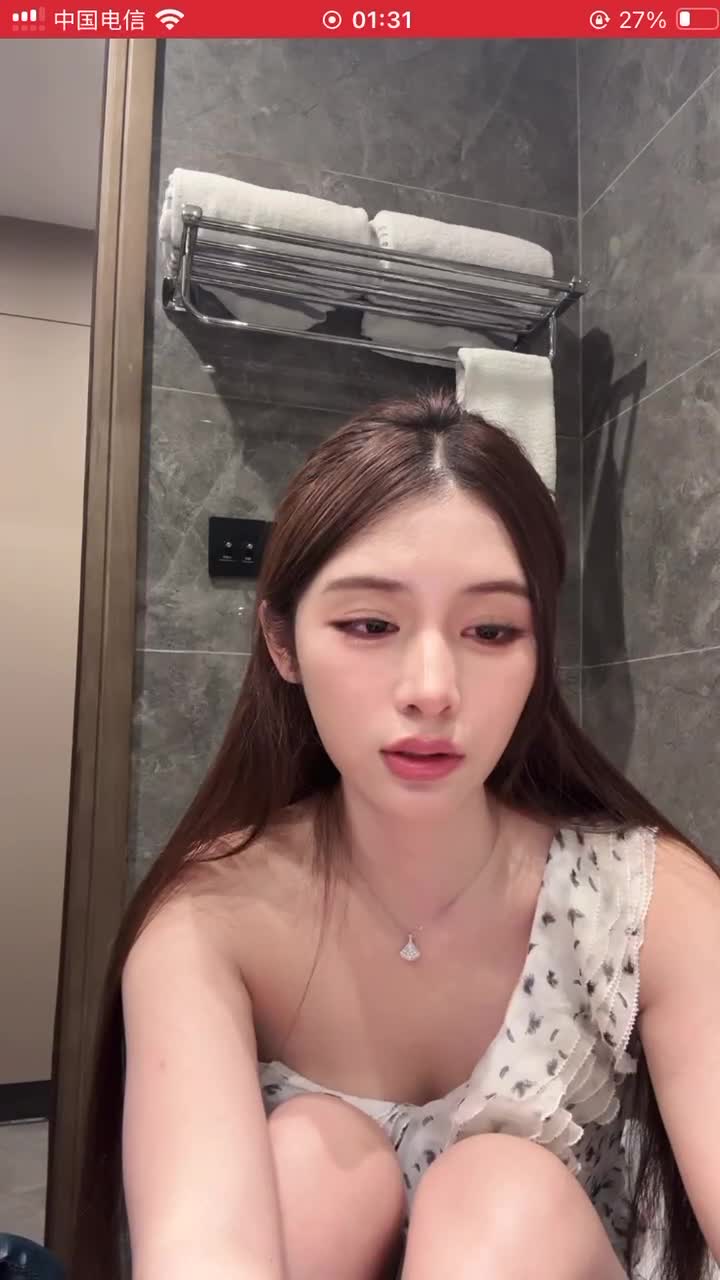 kanluping.com八月闪现精选 (23).MP4